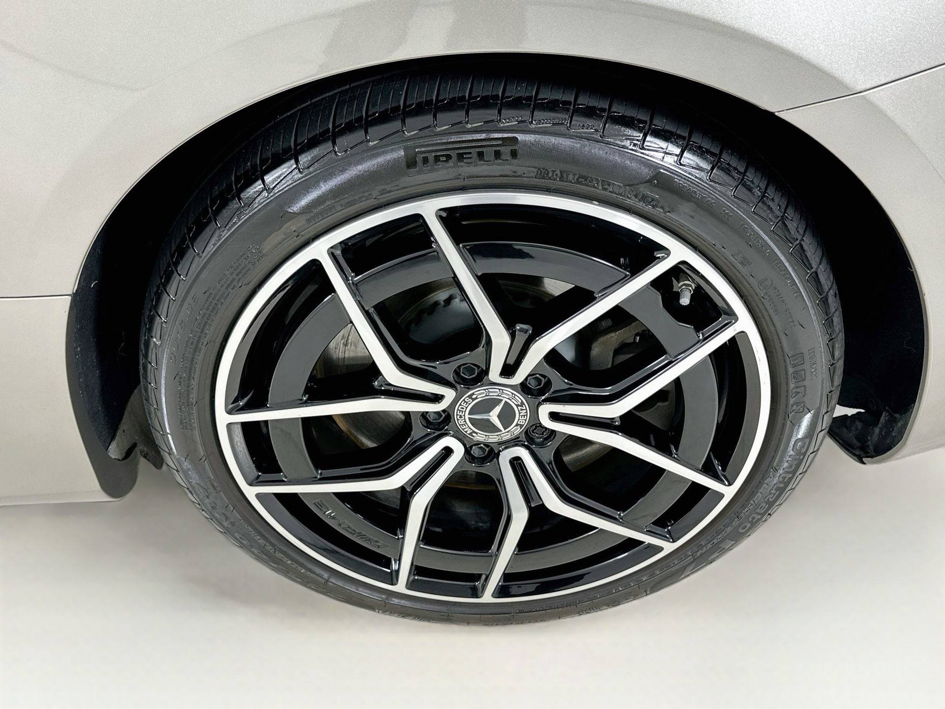 Used 2023 Mercedes-Benz E 450 4MATIC Coupe image 34