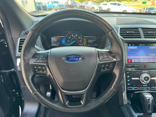 Used 2017 Ford Explorer Limited FWD image 27