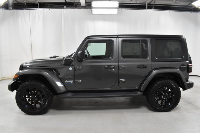 Used 2023 Jeep Wrangler Unlimited Sahara w/ Cold Weather Group image 8