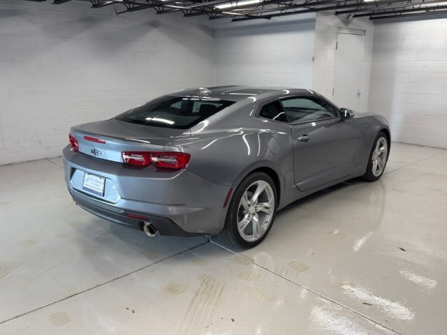 Used 2021 Chevrolet Camaro LT RWD image 5