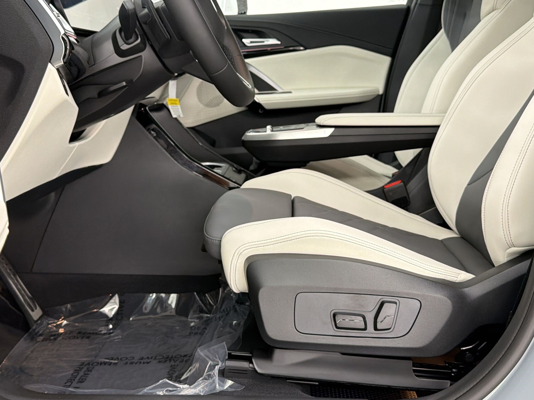 New 2026 BMW X2 xDrive28i w/ Technology Package AWD/4WD image 5