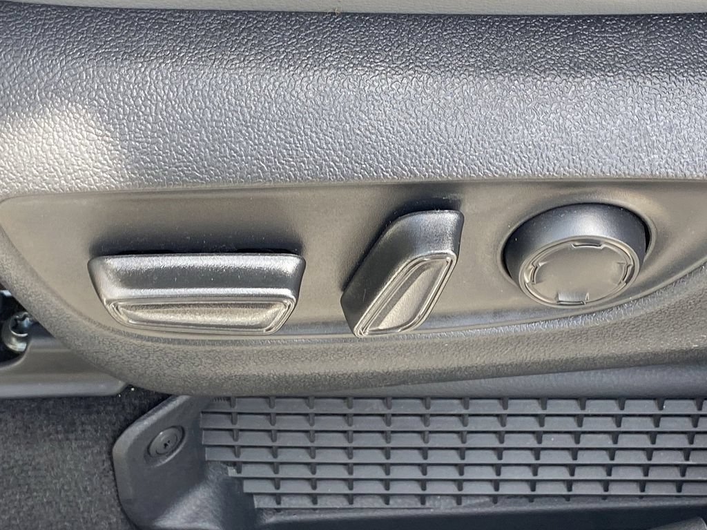 Certified 2026 Toyota Sienna XLE FWD image 20