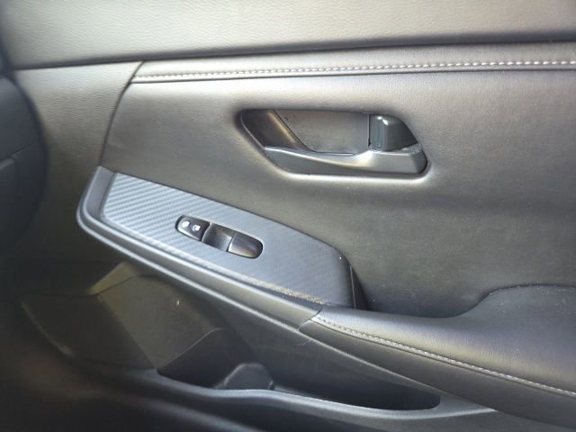 Used 2024 Nissan Sentra S image 25