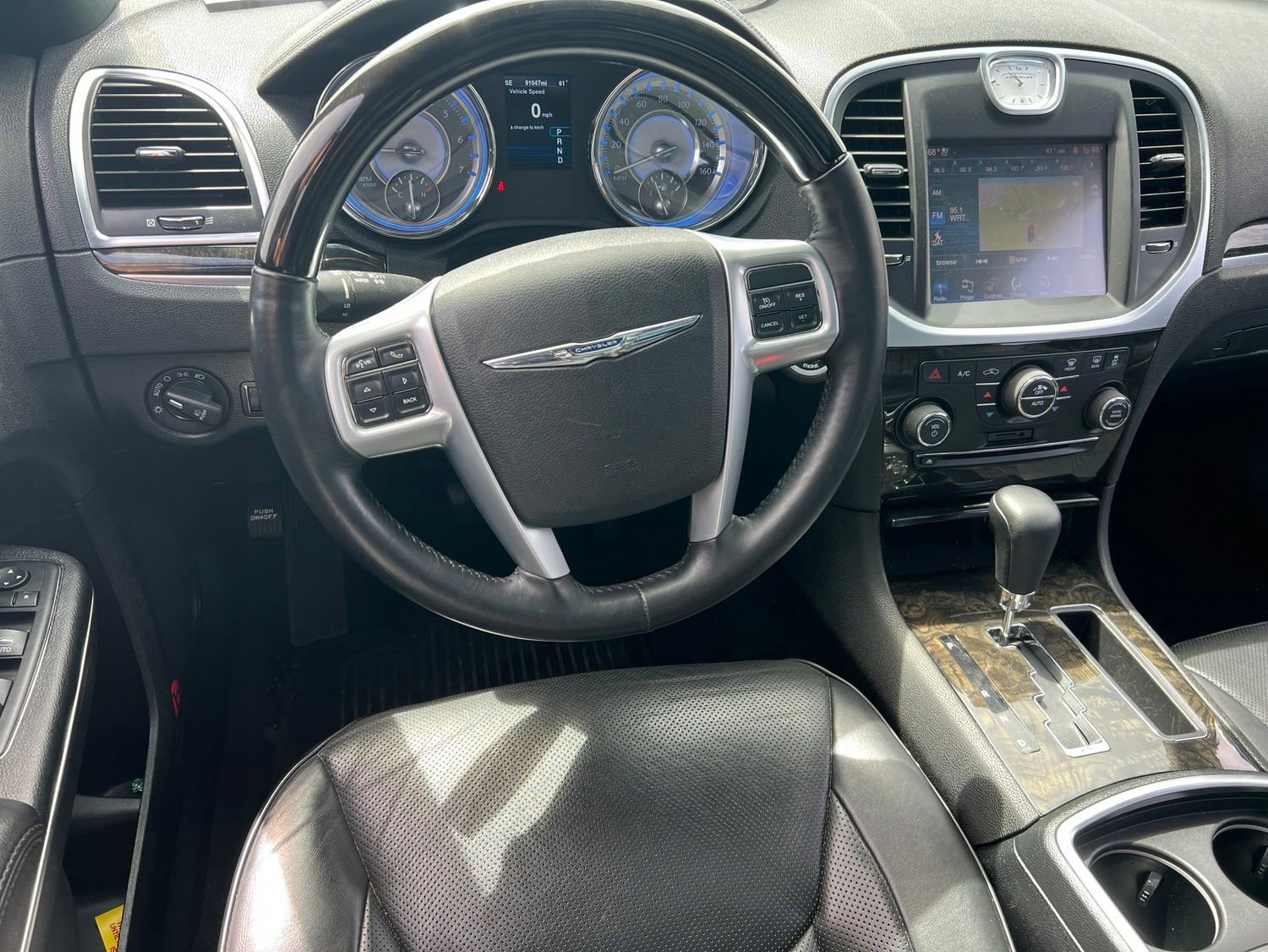 Used 2013 Chrysler 300 C w/ Beats Audio Group RWD image 41