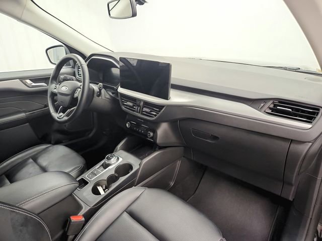 Used 2025 Ford Escape Platinum image 39