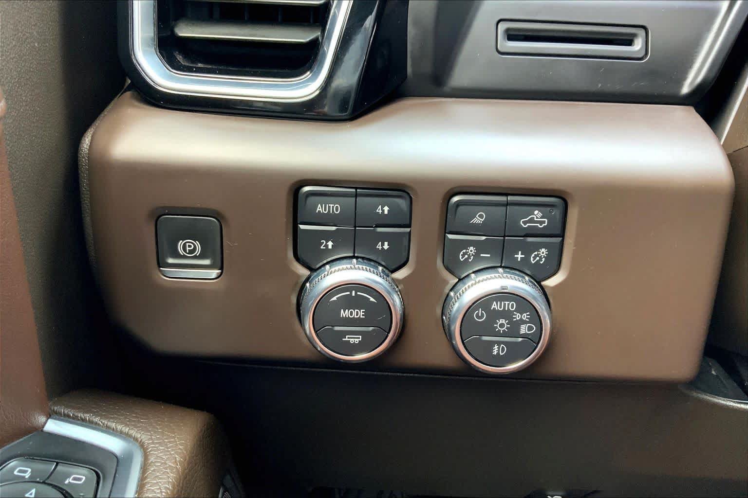 Used 2022 GMC Sierra 1500 Denali AWD/4WD image 33