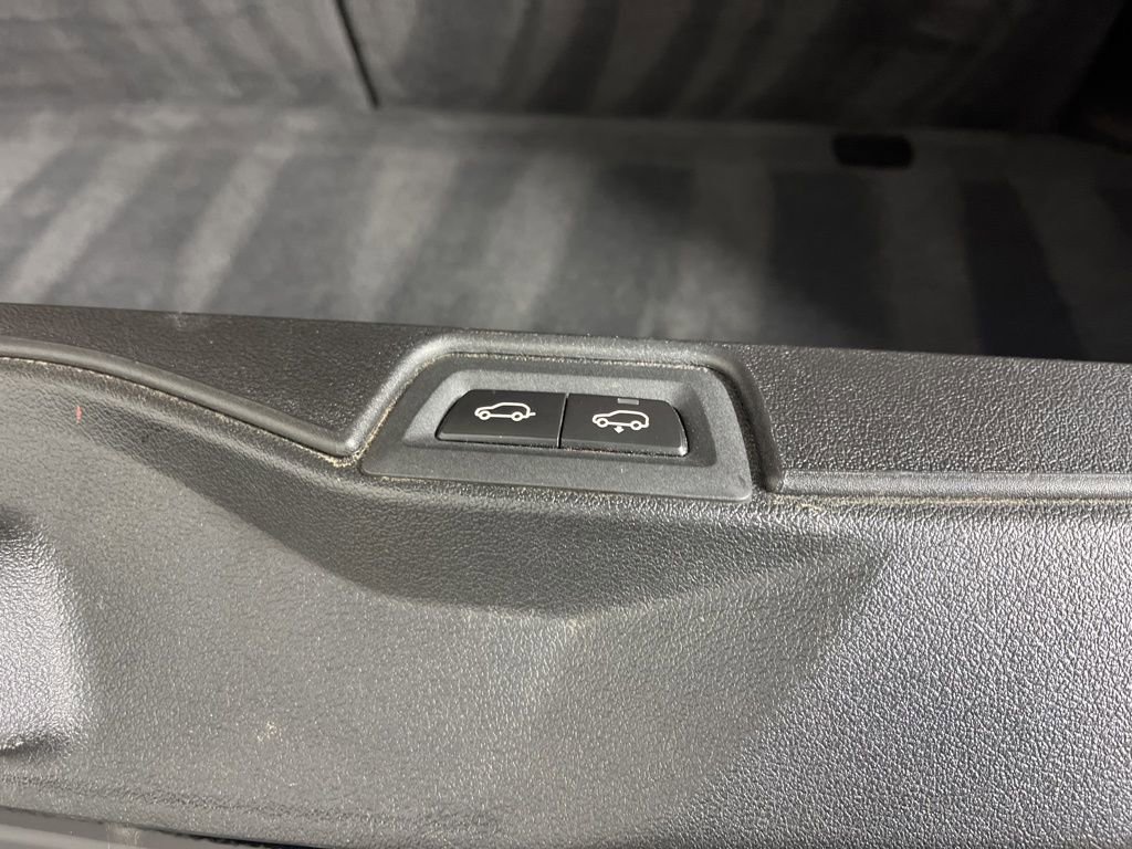 Used 2022 BMW X7 xDrive40i w/ Parking Assistance Package image 13