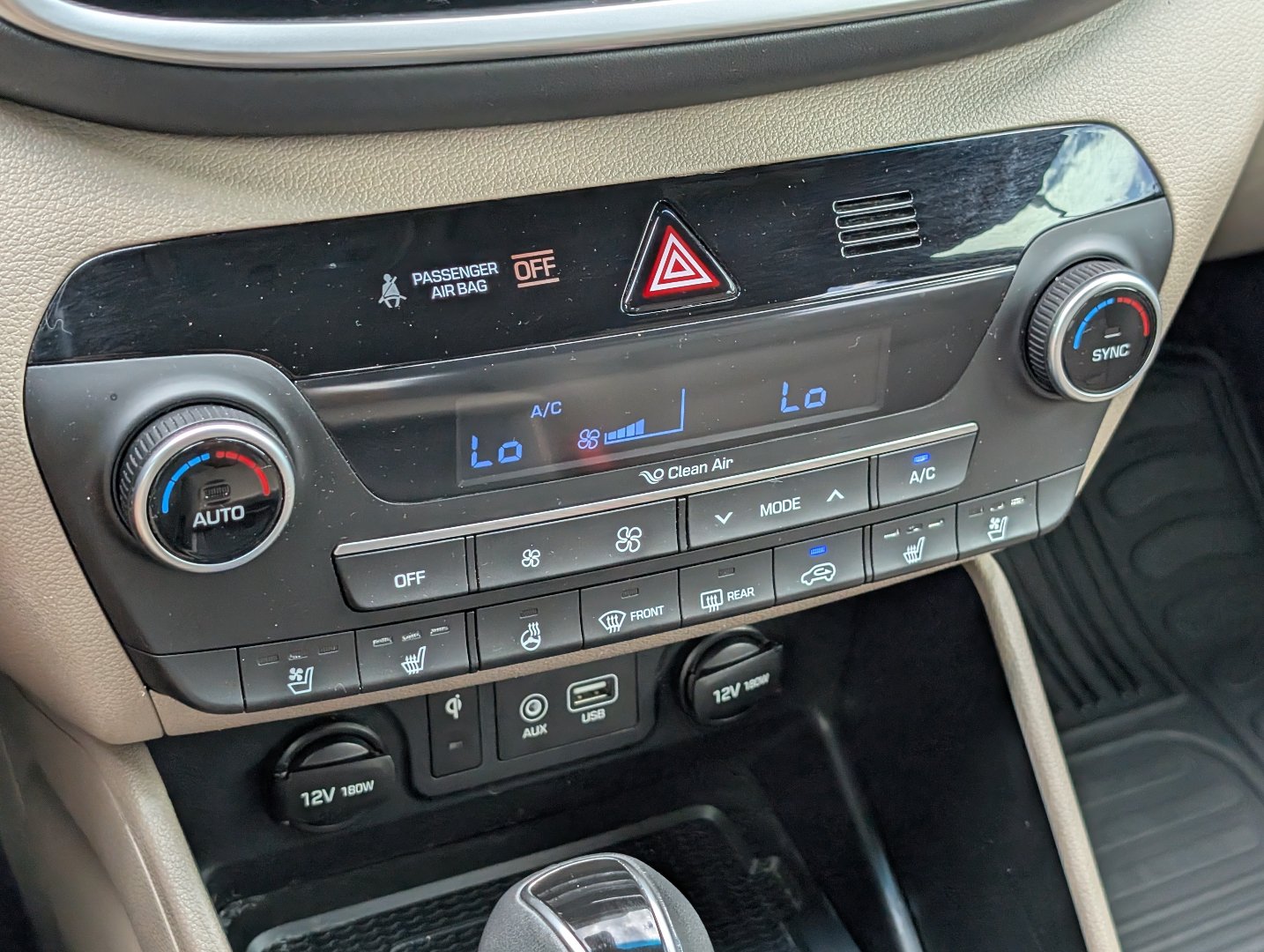 Used 2020 Hyundai Tucson Ultimate w/ Cargo Package AWD/4WD image 17