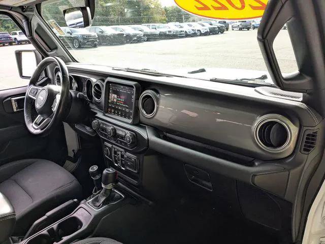 Certified 2022 Jeep Wrangler Unlimited Sahara w/ Cold Weather Group image 24