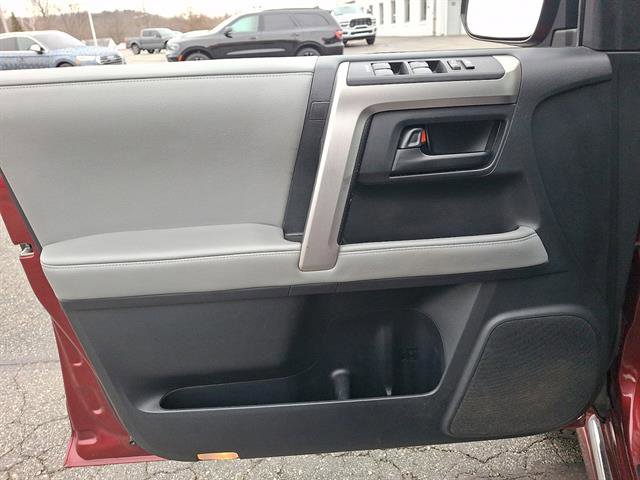 Used 2010 Toyota 4Runner SR5 image 12