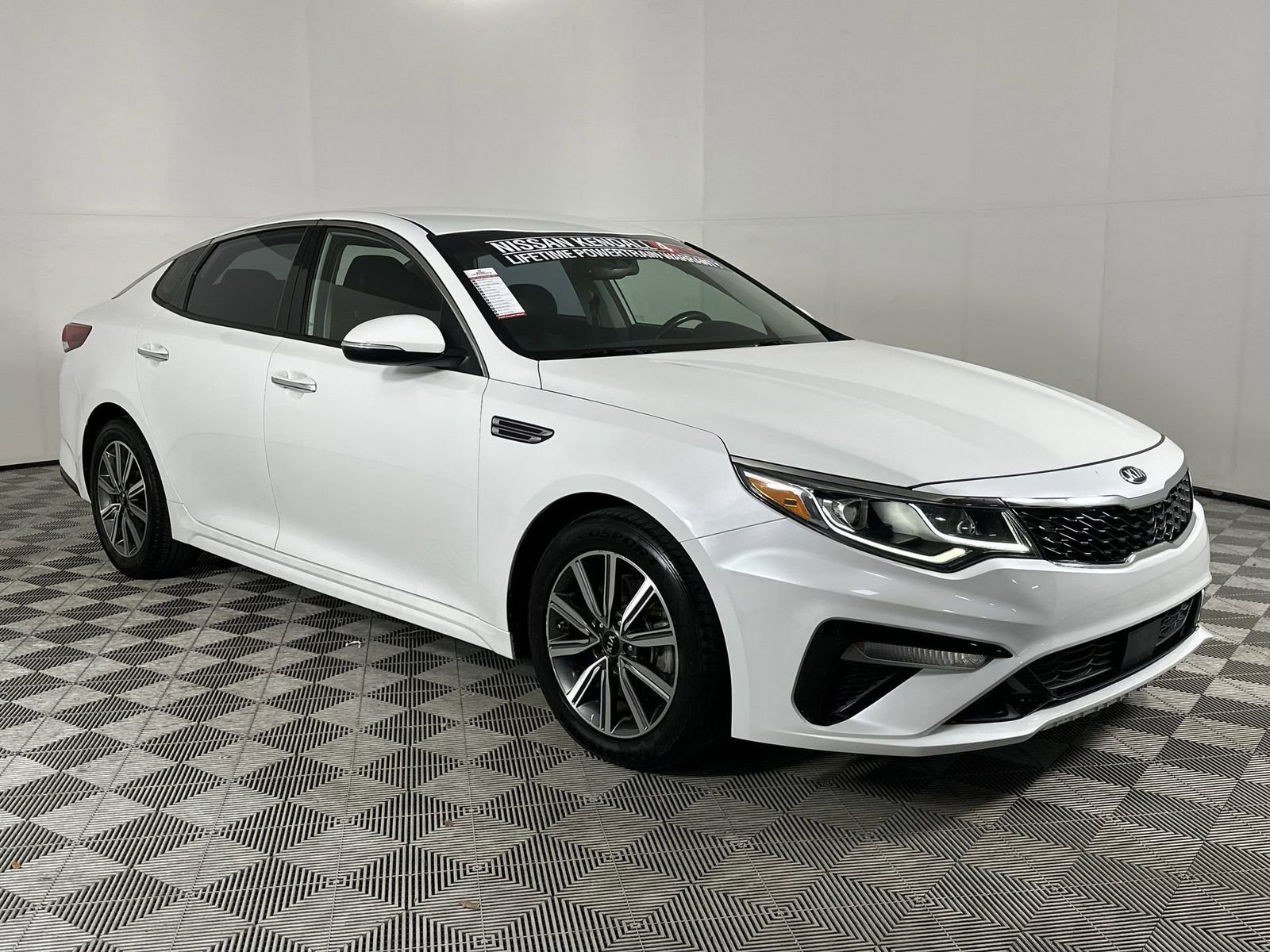 Used 2020 Kia Optima EX image 3