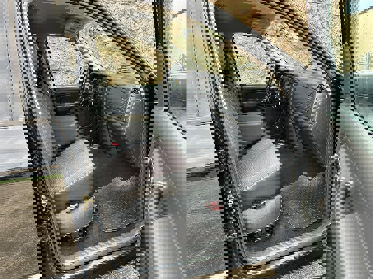 Used 2005 Dodge Ram 2500 Truck ST w/ Trailer Tow Group image 24