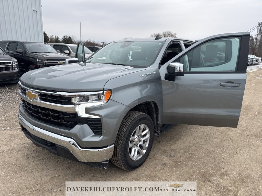 Used 2025 Chevrolet Silverado 1500 LT image 14