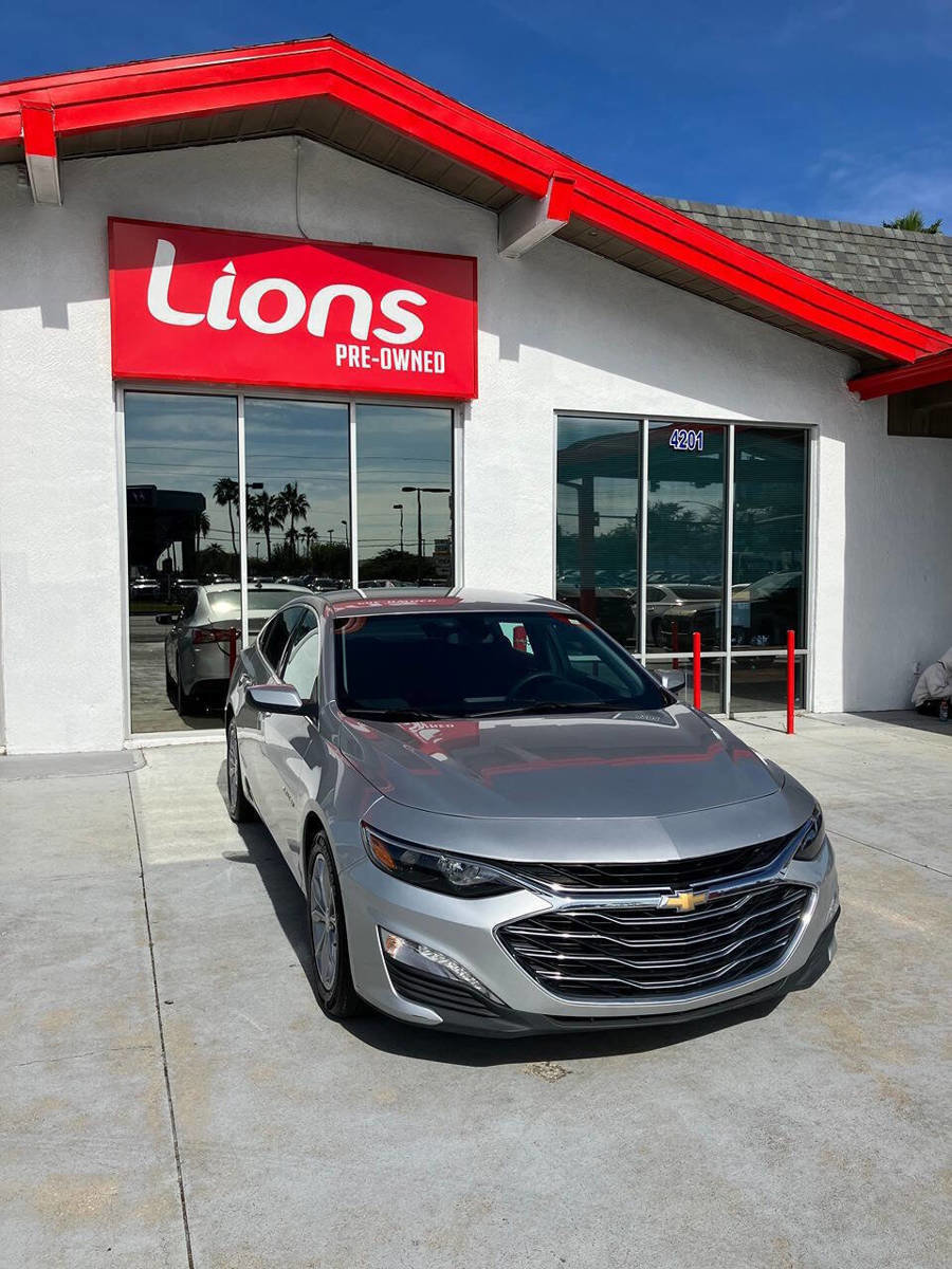 Used 2019 Chevrolet Malibu LT image 3