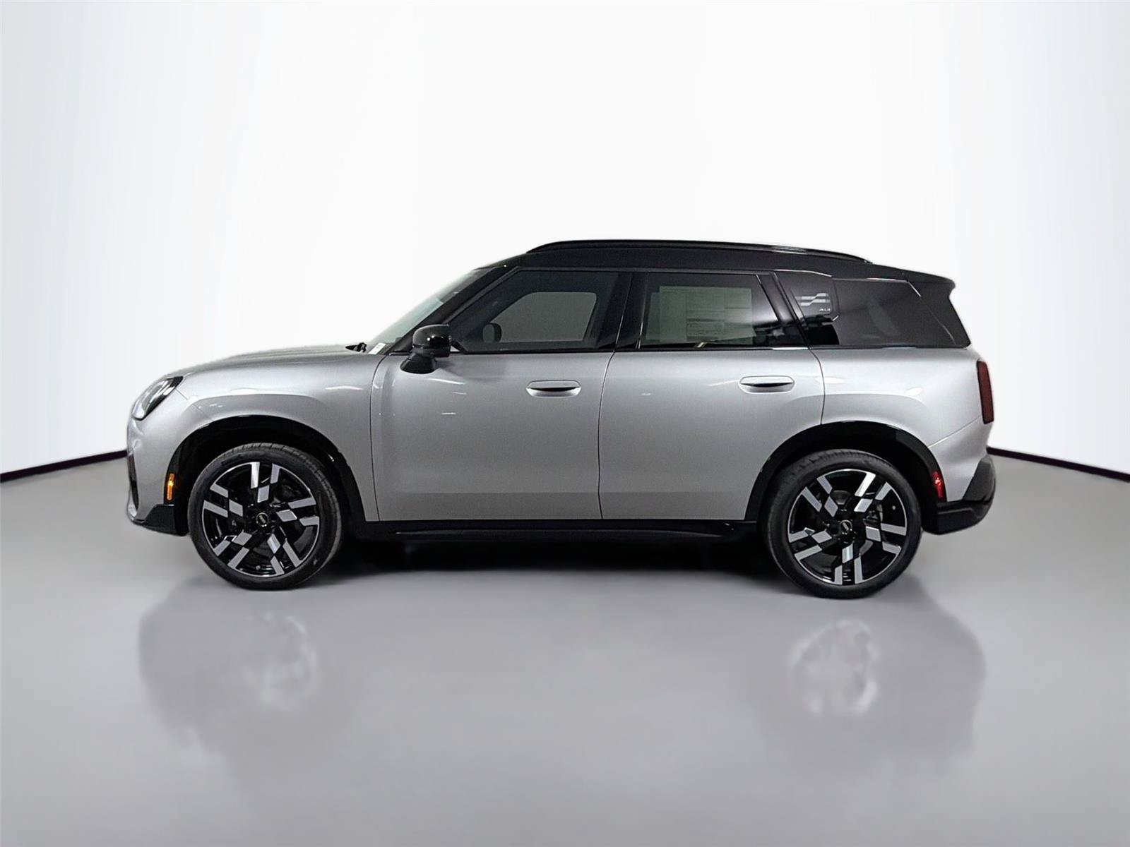 New 2026 MINI Cooper Countryman S w/ Comfort Package Max AWD/4WD image 8