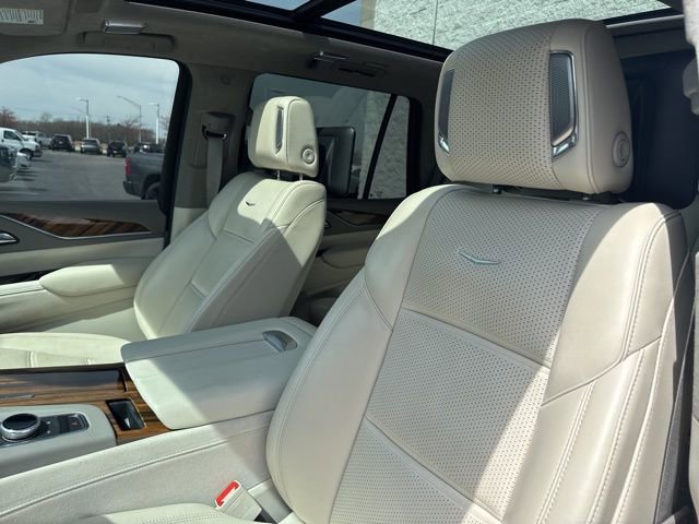 Used 2024 Cadillac Escalade Sport Platinum image 16