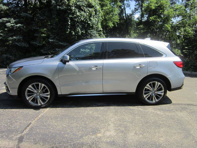 Used 2017 Acura MDX w/ Technology Package AWD/4WD image 4
