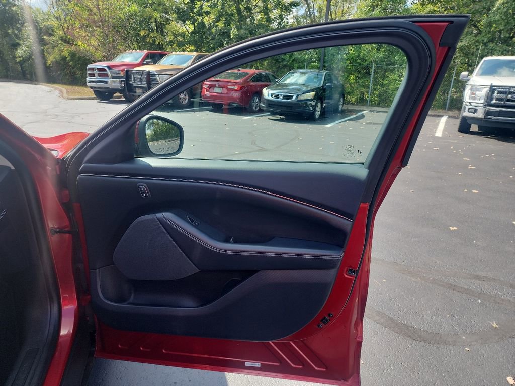 Used 2022 Ford Mustang Mach-E Select image 47