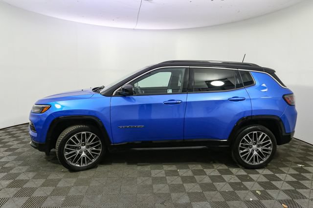Used 2023 Jeep Compass Limited w/ Elite Group AWD/4WD image 6