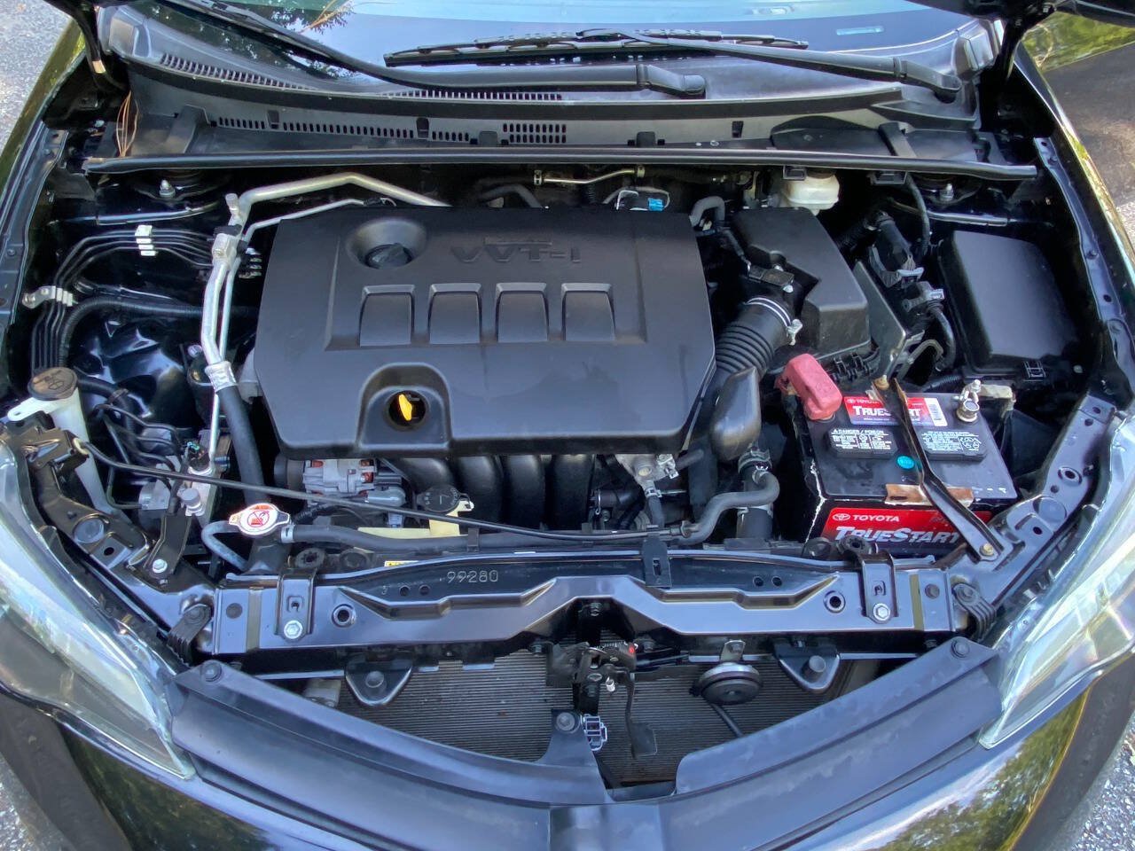 Used 2019 Toyota Corolla LE FWD image 47