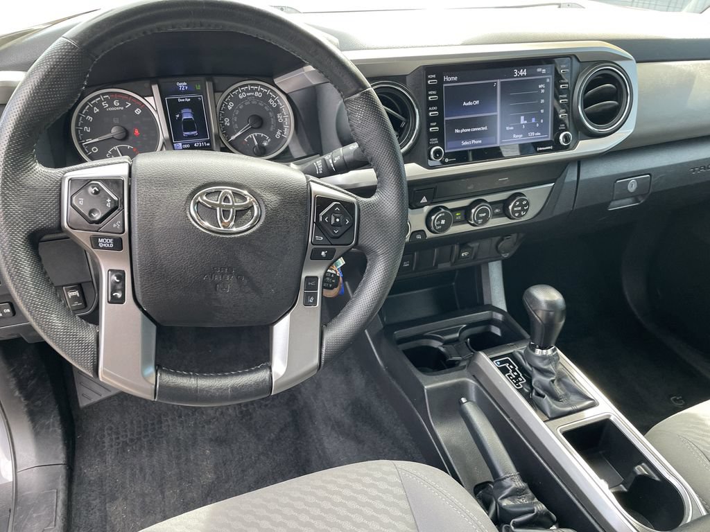 Certified 2022 Toyota Tacoma SR5 w/ SR5 Appearance Package (SM) AWD/4WD image 15
