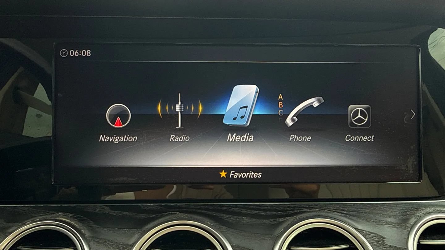 Used 2018 Mercedes-Benz E 300 image 33