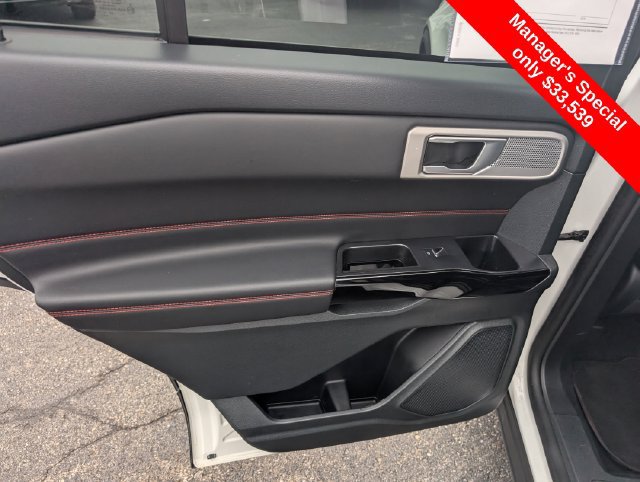 Certified 2024 Ford Explorer ST-Line w/ Class IV Trailer Tow Package AWD/4WD image 11