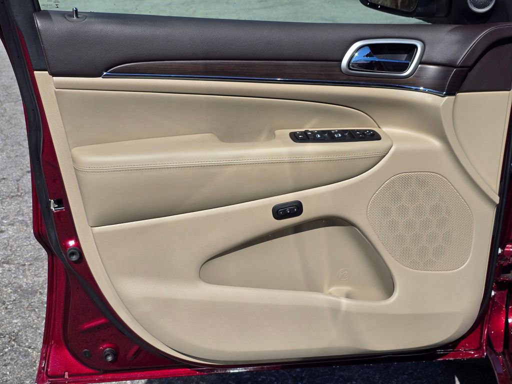 Used 2018 Jeep Grand Cherokee Overland image 45