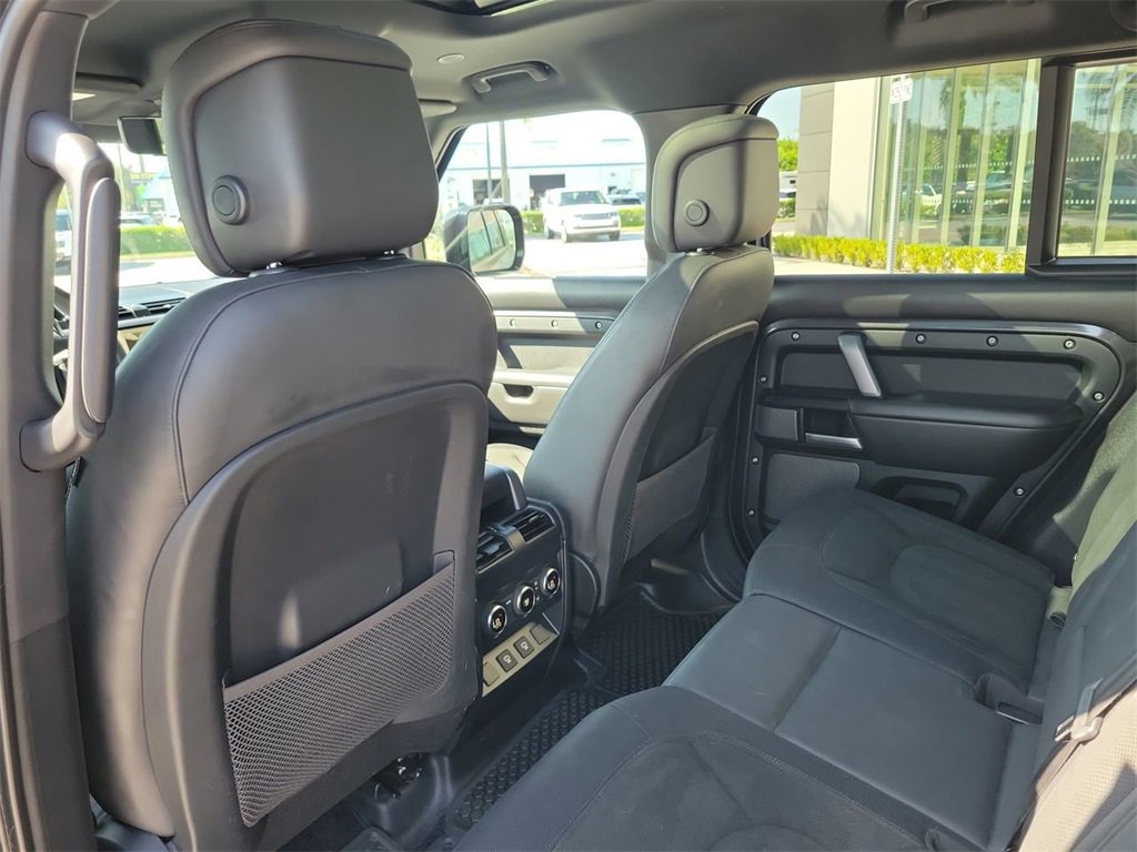 Certified 2023 Land Rover Defender 110 V8 image 16
