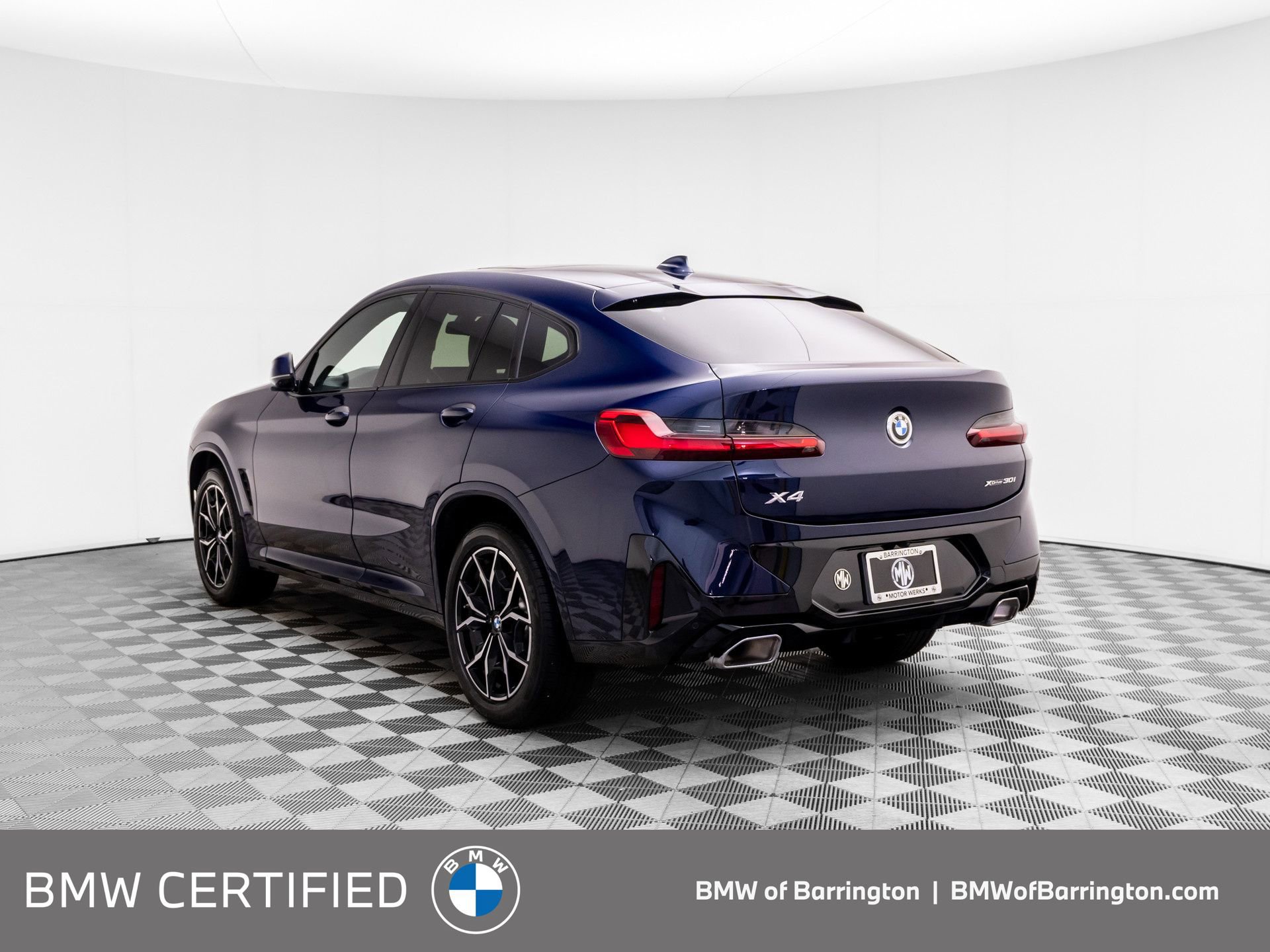 Used 2024 BMW X4 xDrive30i w/ Premium Package AWD/4WD video 3