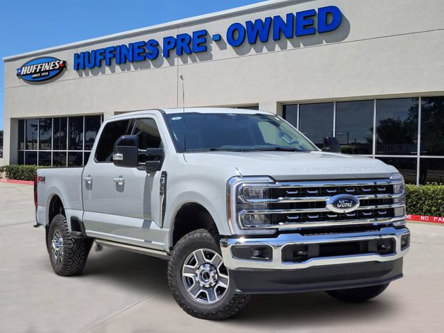 Used 2026 Ford F350 Lariat w/ FX4 Off-Road Package AWD/4WD image 1