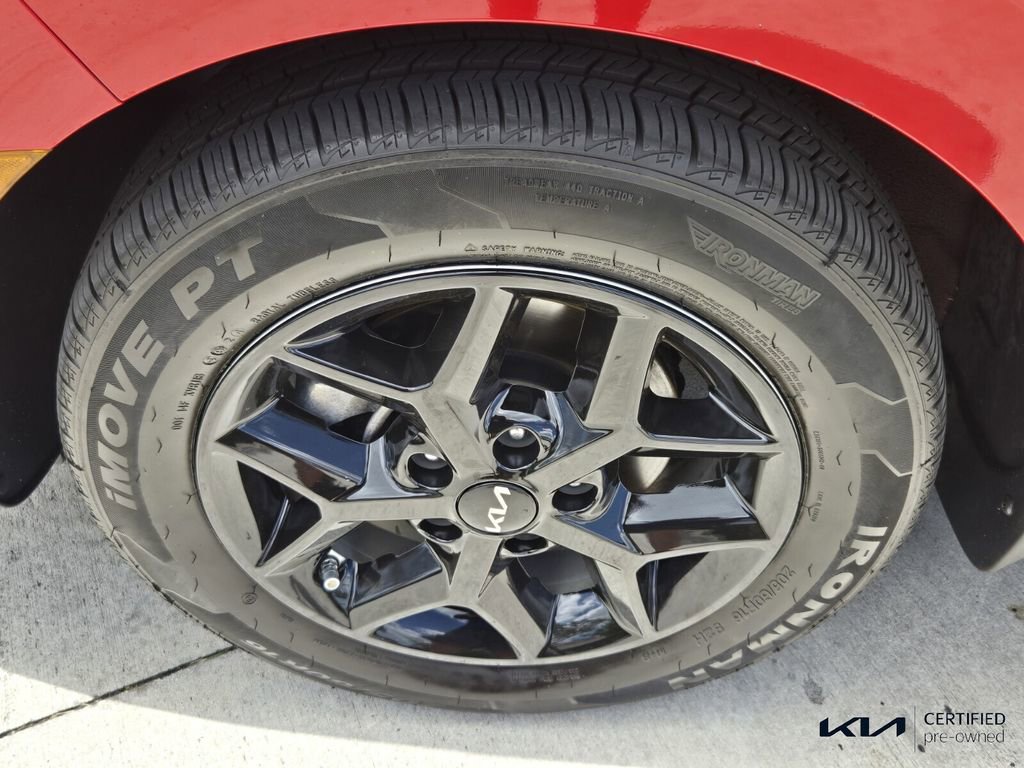 Certified 2022 Kia Soul S image 10