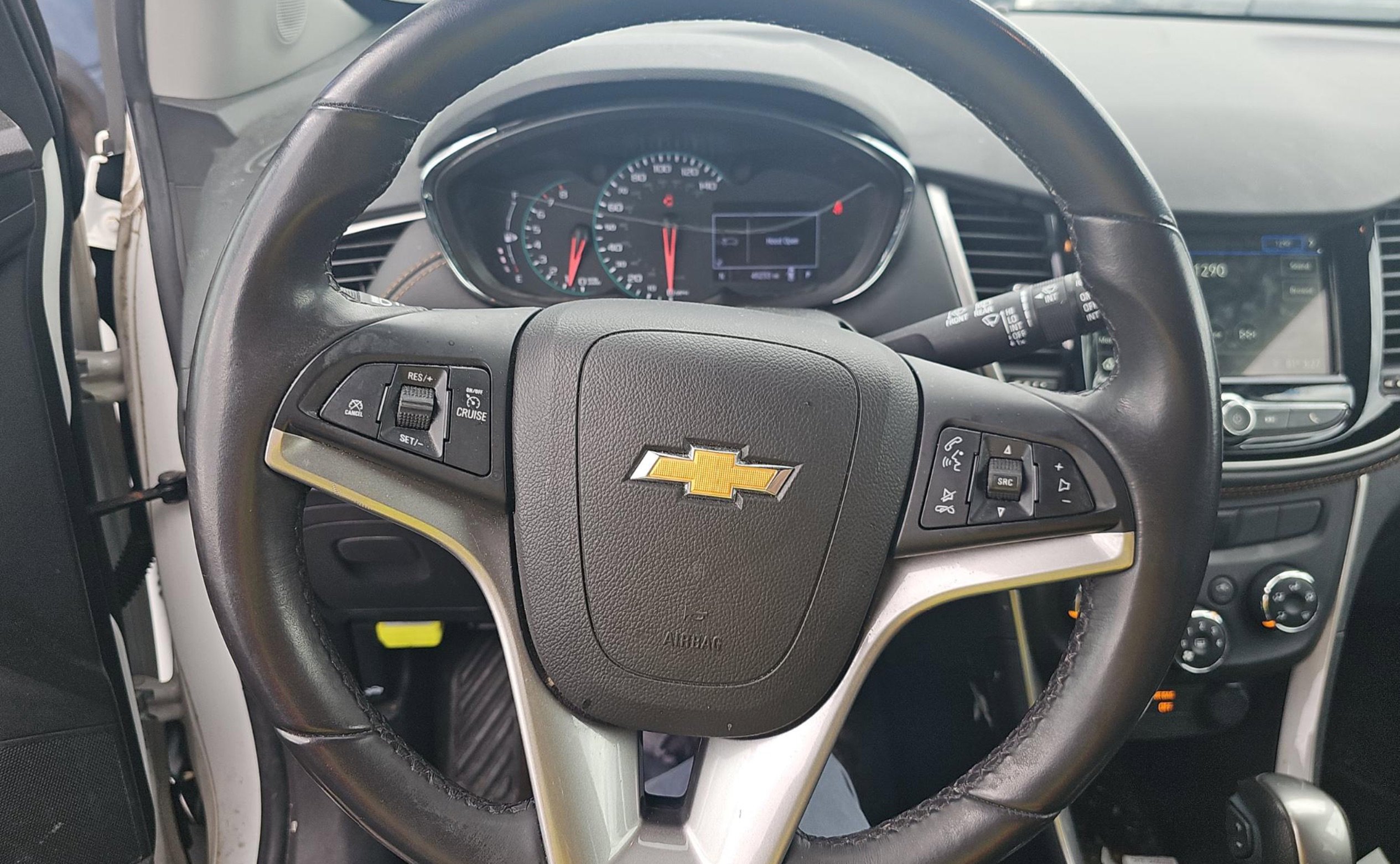 Used 2019 Chevrolet Trax LT w/ LT Convenience Package AWD/4WD image 6