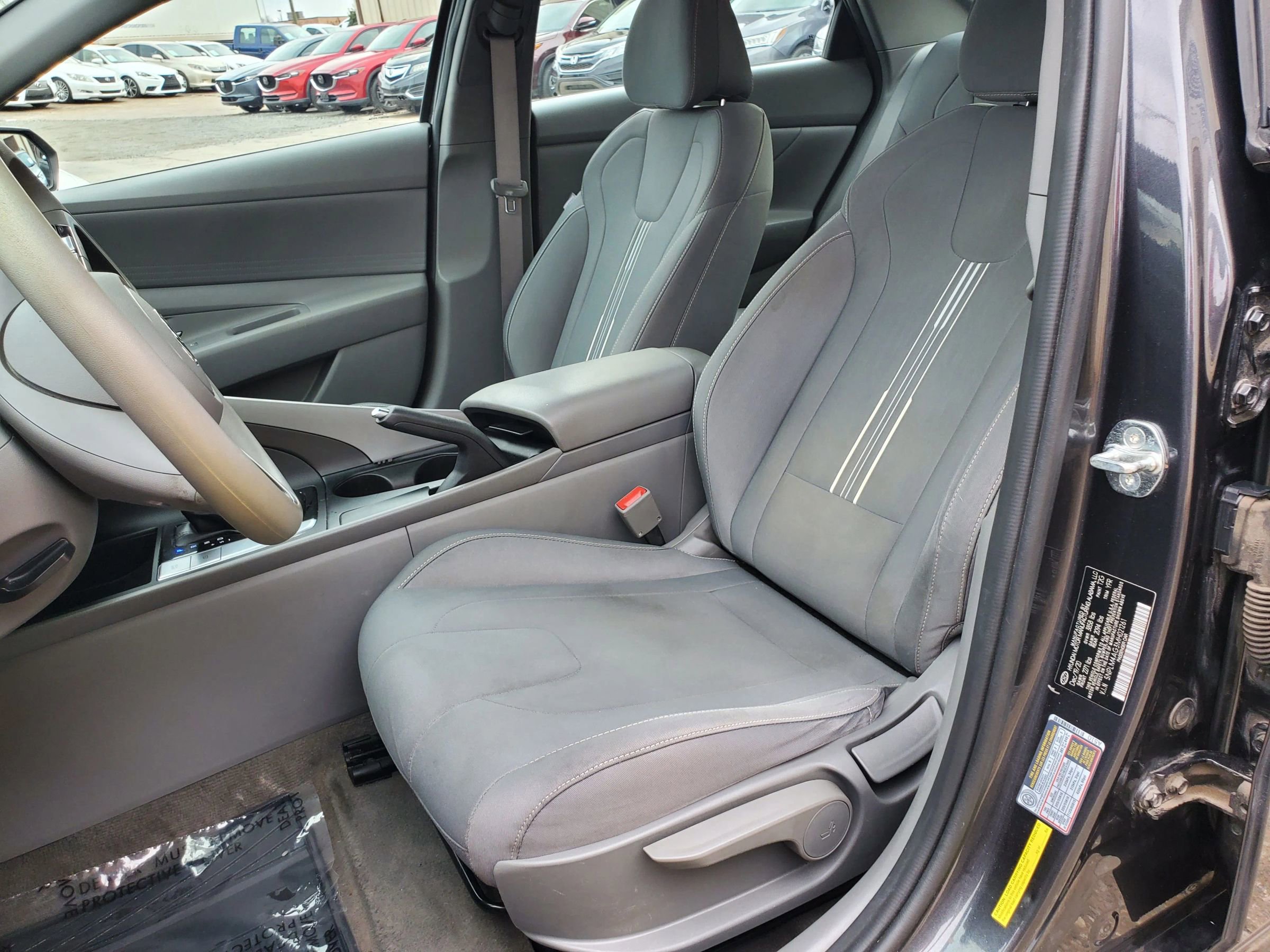 Used 2021 Hyundai Elantra SEL image 17