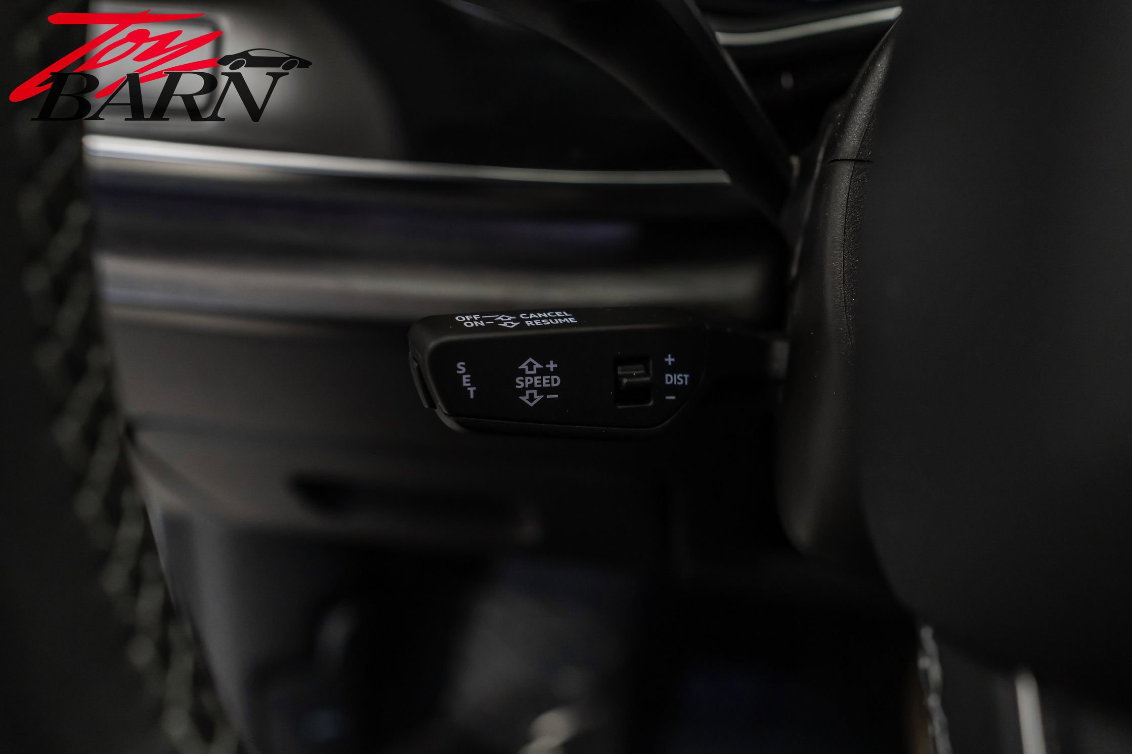 Used 2023 Audi Q8 Prestige image 33