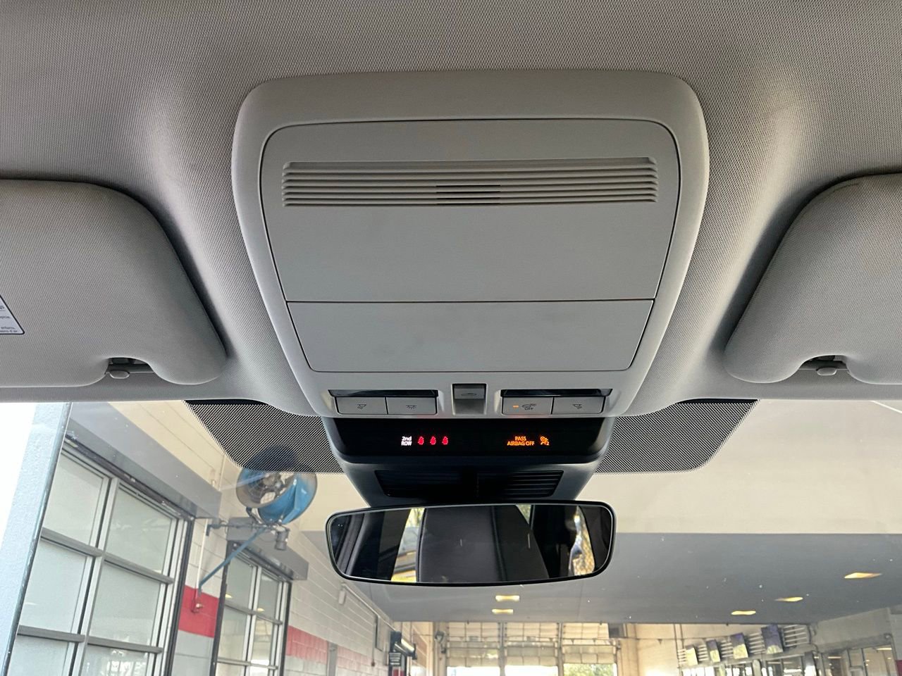 Used 2025 MAZDA CX-70 3.3 Turbo w/ Preferred Package image 15