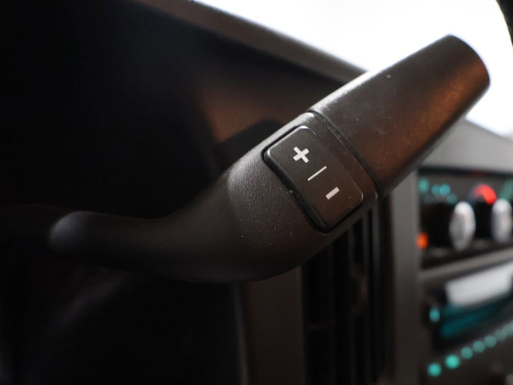 Used 2023 Chevrolet Express 3500 LS image 23