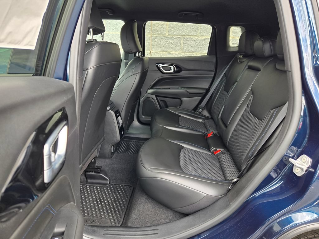 New 2026 Jeep Compass Latitude AWD/4WD image 33