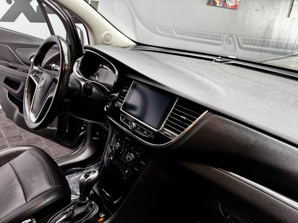 Used 2018 Buick Encore Essence FWD image 49