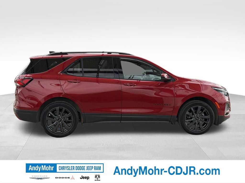 Used 2024 Chevrolet Equinox RS w/ LPO, Floor Liner Package FWD image 8