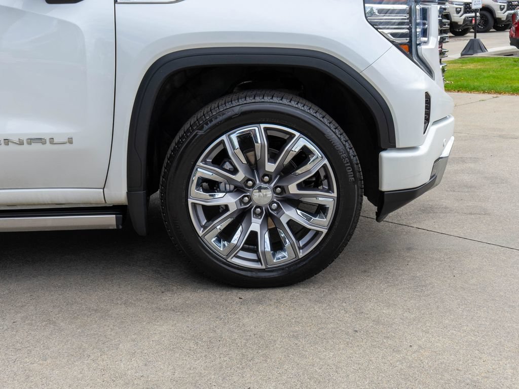 Used 2023 GMC Sierra 1500 Denali w/ Denali Reserve Package AWD/4WD image 39