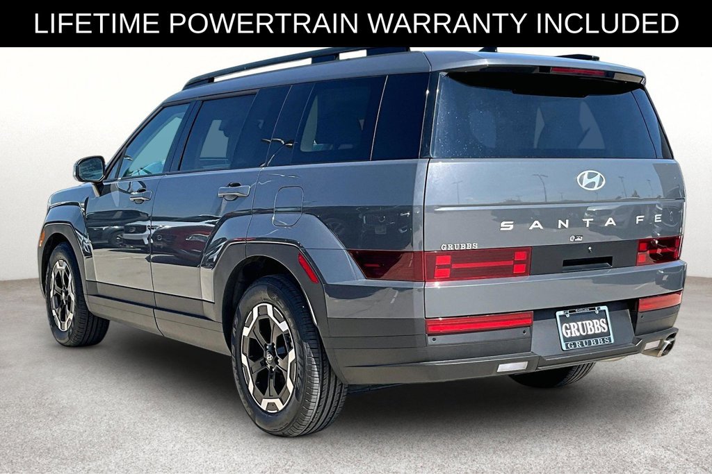 Used 2025 Hyundai Santa Fe SEL FWD image 15