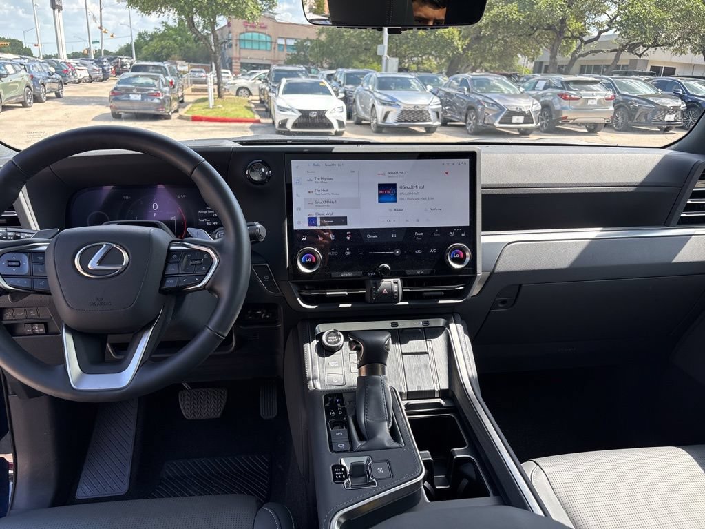 Certified 2025 Lexus GX 550 w/ Accessory Package (2T) AWD/4WD image 14