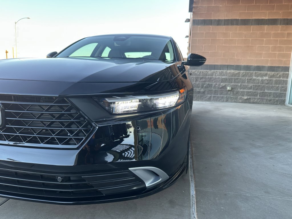 Used 2024 Honda Accord Touring image 8