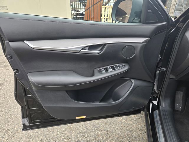 Used 2022 INFINITI QX50 Luxe w/ Appearance Package image 24