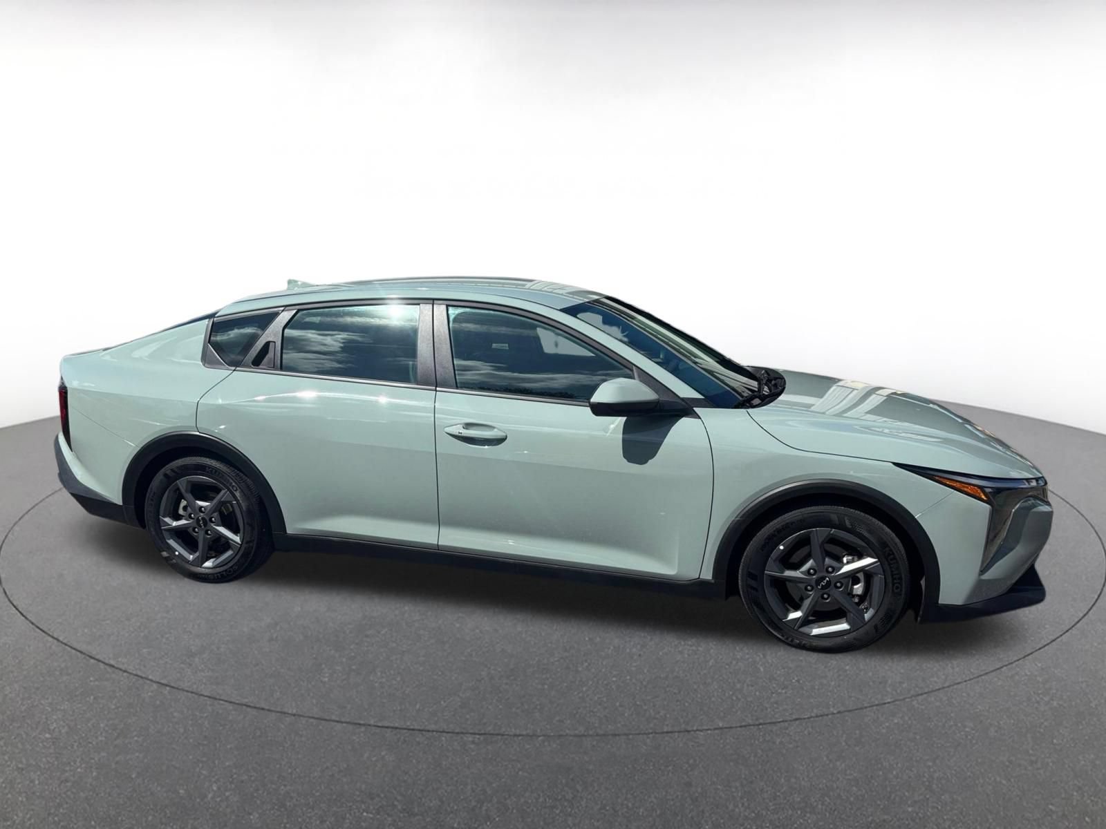 Used 2026 Kia K4 FWD image 14