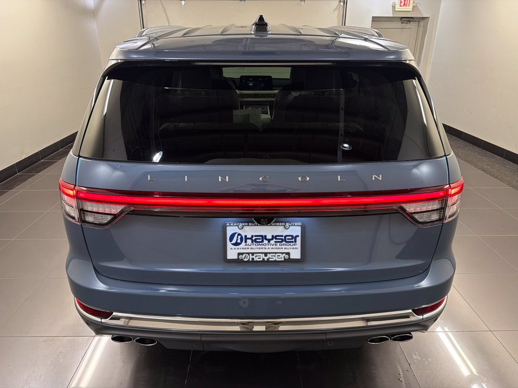 Certified 2026 Lincoln Aviator AWD image 5