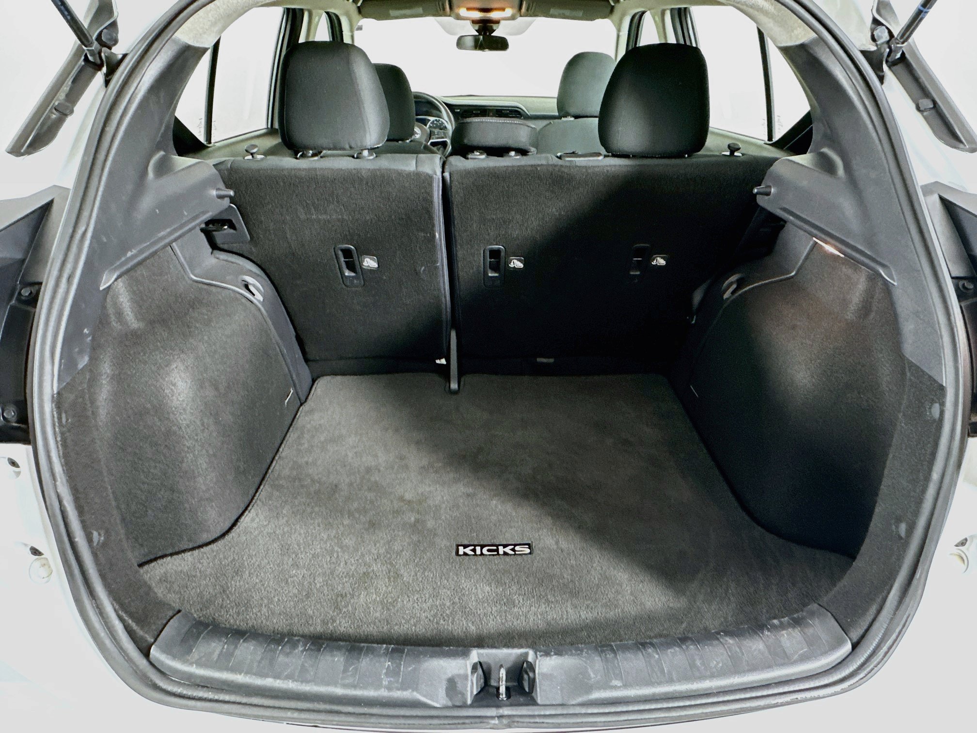 Used 2021 Nissan Kicks S FWD image 26