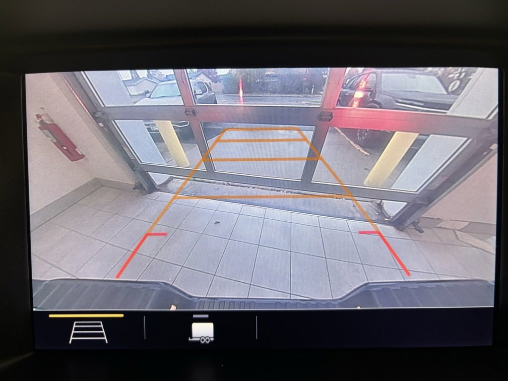 Certified 2022 Chevrolet Colorado Z71 w/ Z71 Midnight Edition image 6