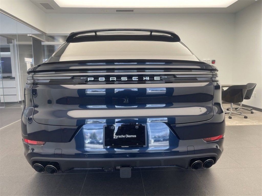 Certified 2025 Porsche Cayenne image 27